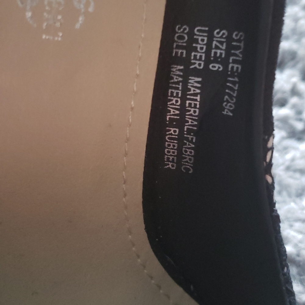 Heels - Picture 6 of 7